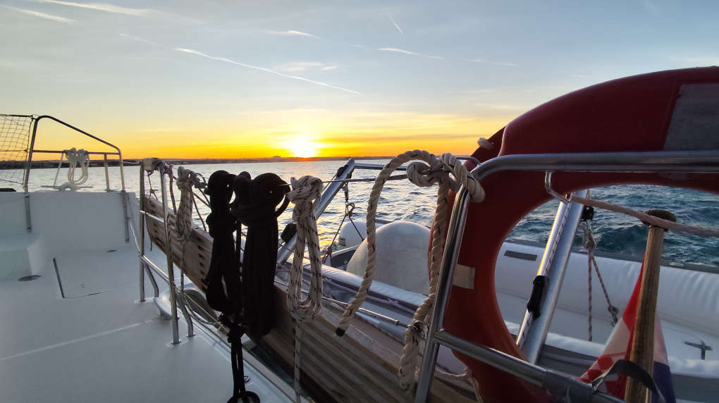 Salty Breeze stern at sunrise.